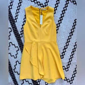 Alice + Olivia yellow mini dress. NWT. Size 6